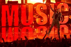Kanye West Fans Ye Twitter User Hand Over Account Hip Hop News